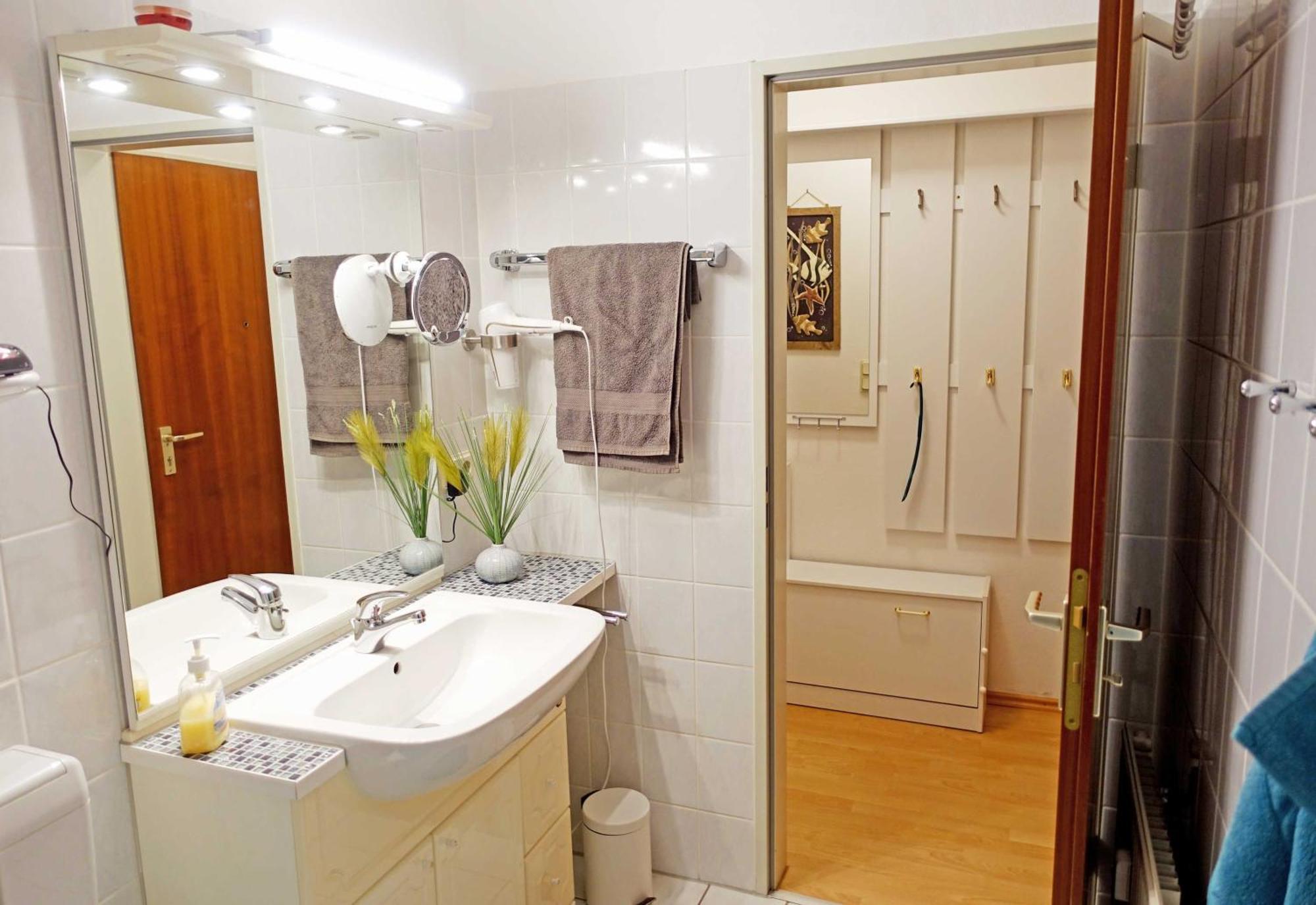 Ferienwohnung Mit Terrasse Gustow  Екстериор снимка